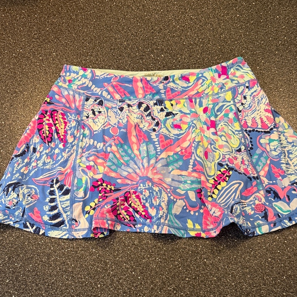 Lilly Pulitzer Blue Multi Floral Print Skort - size Medium spring golf